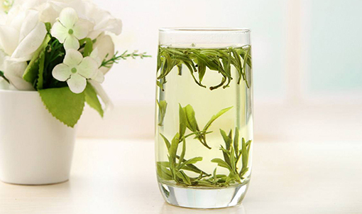 飲茶注意要用玻璃水杯，是視覺的享受