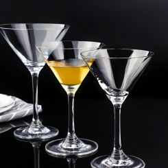 雞尾酒杯